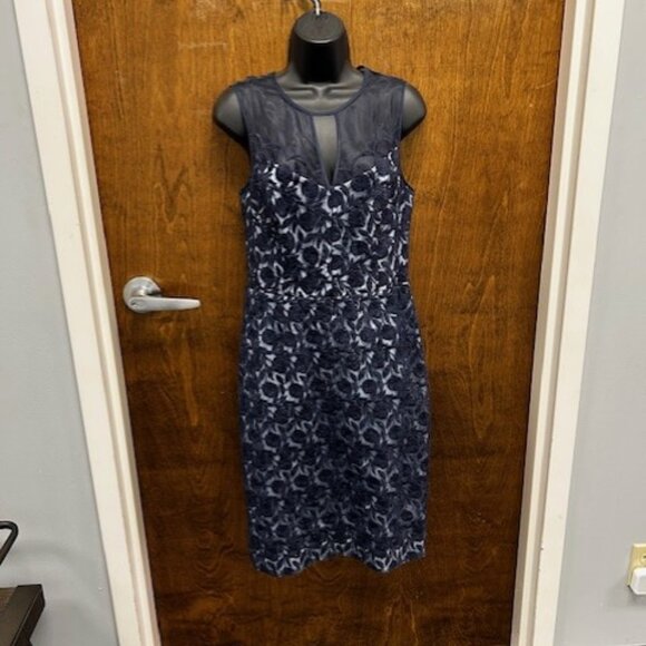 Maggy London Bue  Floral Dress - Picture 1 of 2